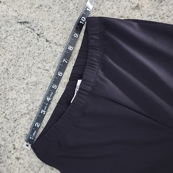 NWOT...Boyed black, very flared, fitted at knee, high rise legging pant! - Picture 8 of 10